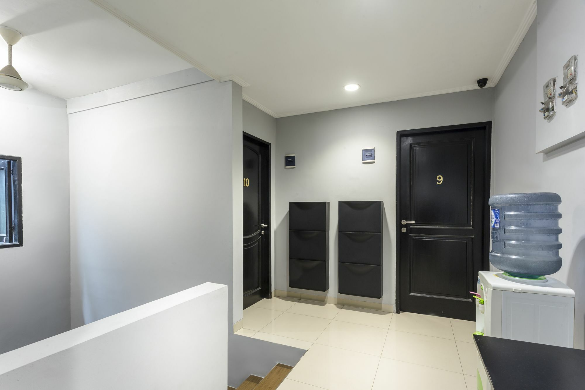 Oyo 105 La Maison D Ilona Jakarta Exterior photo